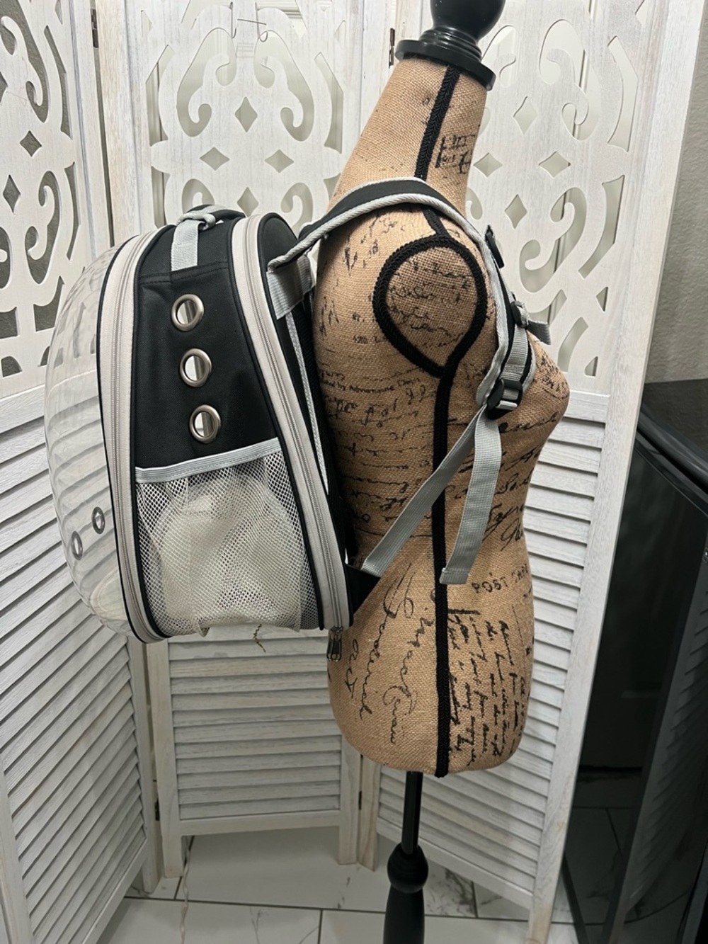 Expandable Cat Backpack Carrier - Picture 3 of 14
